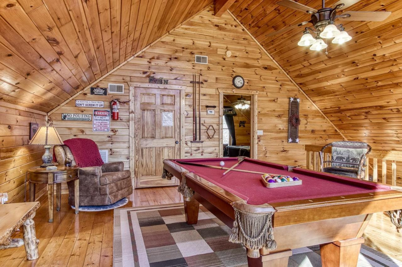 Magical Moments, Hot Tub, Wifi, 1089 Free Tickets Each Paid Day, Dollywood And More Gatlinburg Exterior photo
