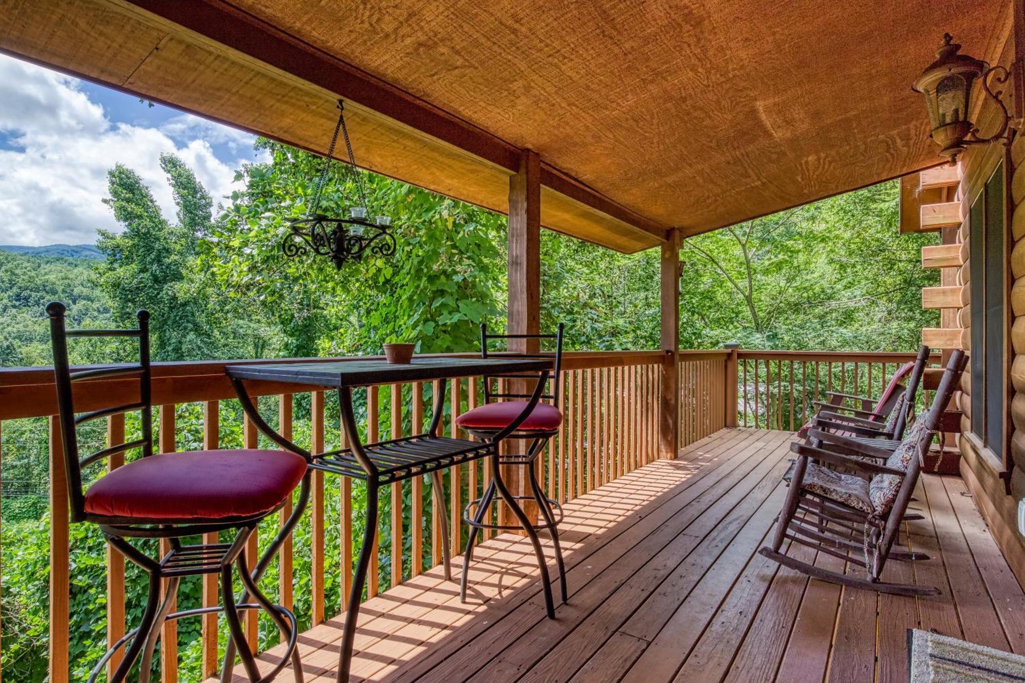 Magical Moments, Hot Tub, Wifi, 1089 Free Tickets Each Paid Day, Dollywood And More Gatlinburg Exterior photo